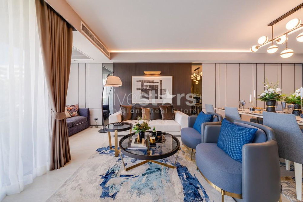 3-bedroom modern spacious condo in Phromphong area 3465114724