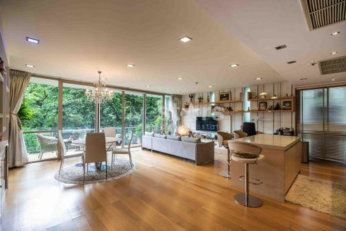 2-bedroom modern condo only 400m from BTS Pra Khanong! 2356541401