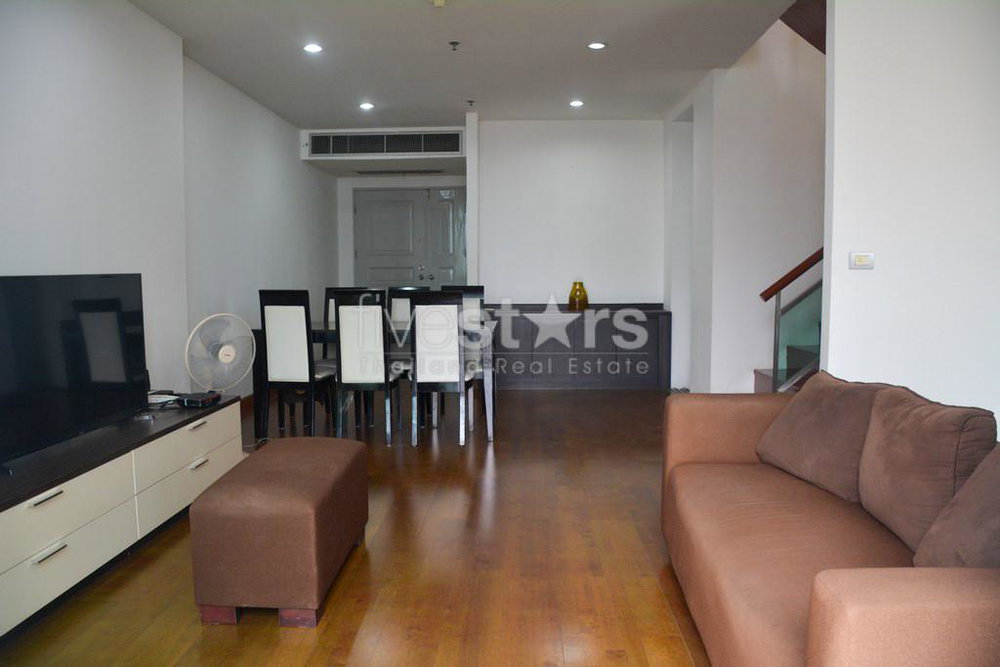 2-bedroom high floor duplex close to BTS Asoke 1677131947