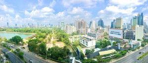 2-bedroom lakeview condo for sale close to BTS Asoke 1368385668