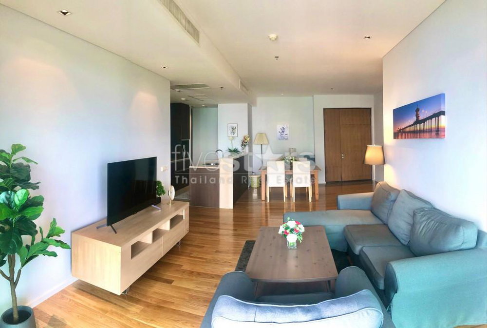 2-bedroom lakeview condo for sale close to BTS Asoke 1368385668