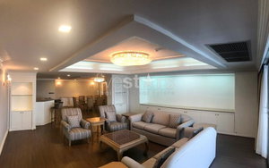 4-bedroom spacious condo for sale in Ekamai area 3150482543