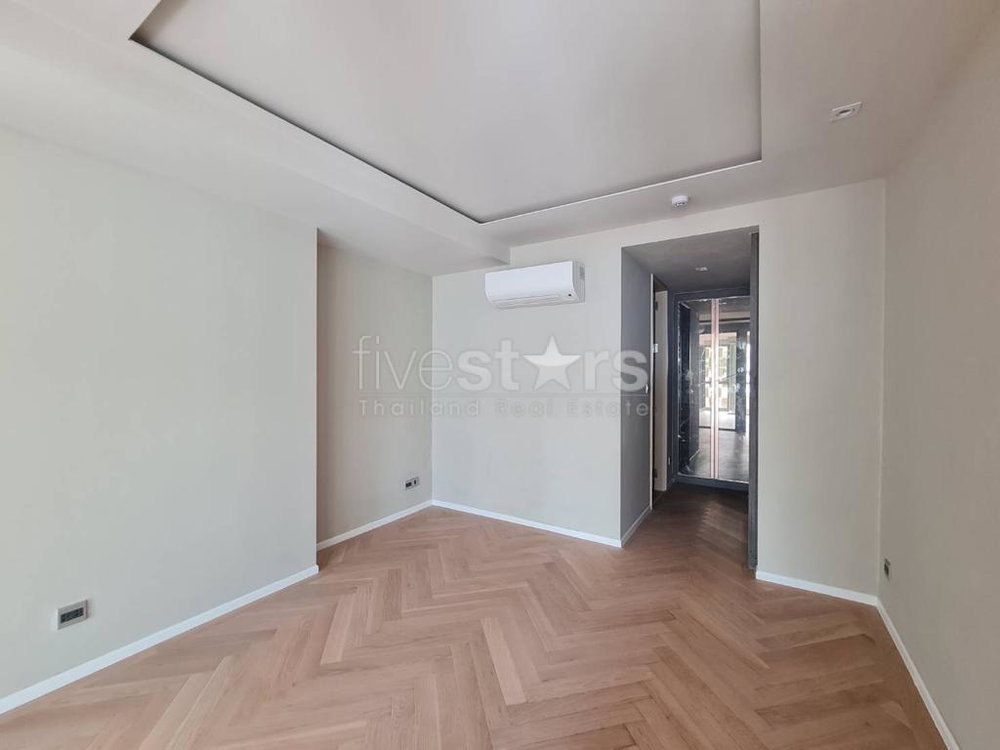 3-bedroom high end duplex for sale in Thonglor area 573407387