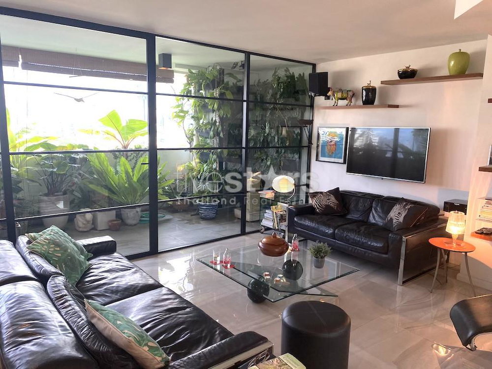 Nice 2 bedroom condo for sale with large terrace 729576605