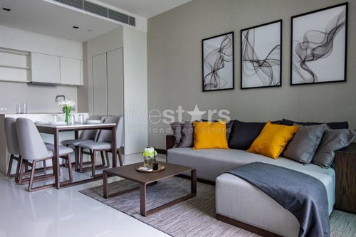 Modern 2 bedrooms condo for sale close to Nana BTS Station 1304404869