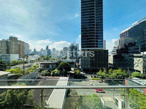 Luxury 1 – Bedroom for sale on Thonglo 2759325283