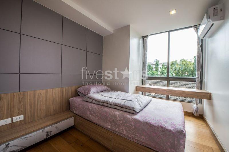 Pet friendly 2-Bedroom for rent on Phrompong 4058155241