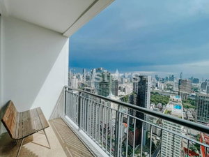 Modern 2- Bedroom for sale on Phayathai 928195590