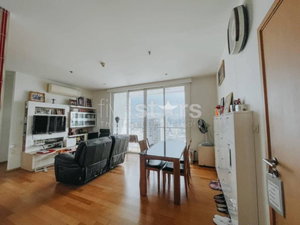 Modern 2- Bedroom for sale on Phayathai 928195590
