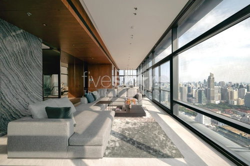 1-bedroom high floor condo for sale on Nana to Phetchaburi 1018900560