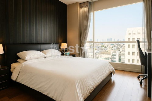 1-bedroom modern condo for sale close to BTS Chidlom 1524169324