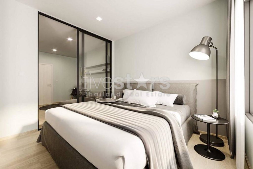 1-bedroom high-rise condo for sale on Witthayu to Phetchaburi Road 106869143