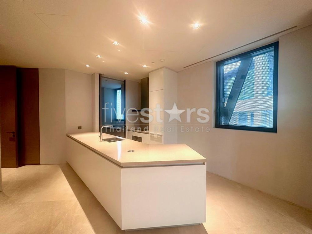 2-bedroom high end riverside condo for sale close to Icon Siam mall 326495914