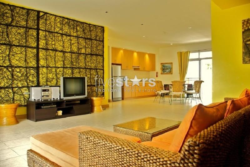 Luxury apartment located close to the beach and downtown 1057887738