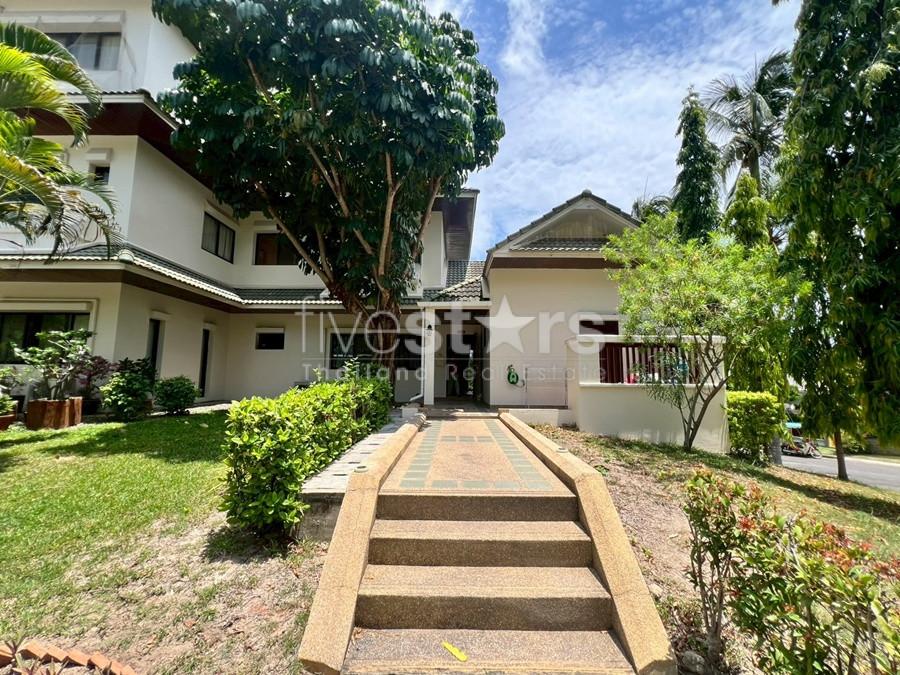 Ground Floor 2-Bedroom Condo for Sale at Palm Hills 950914226