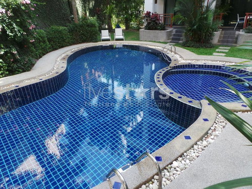 Cozy condominium for sale near Surin Beach 1300596110
