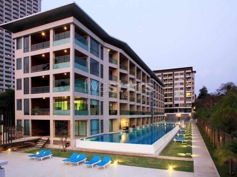 1 bedroom Seaview condo for sale in Pattaya
