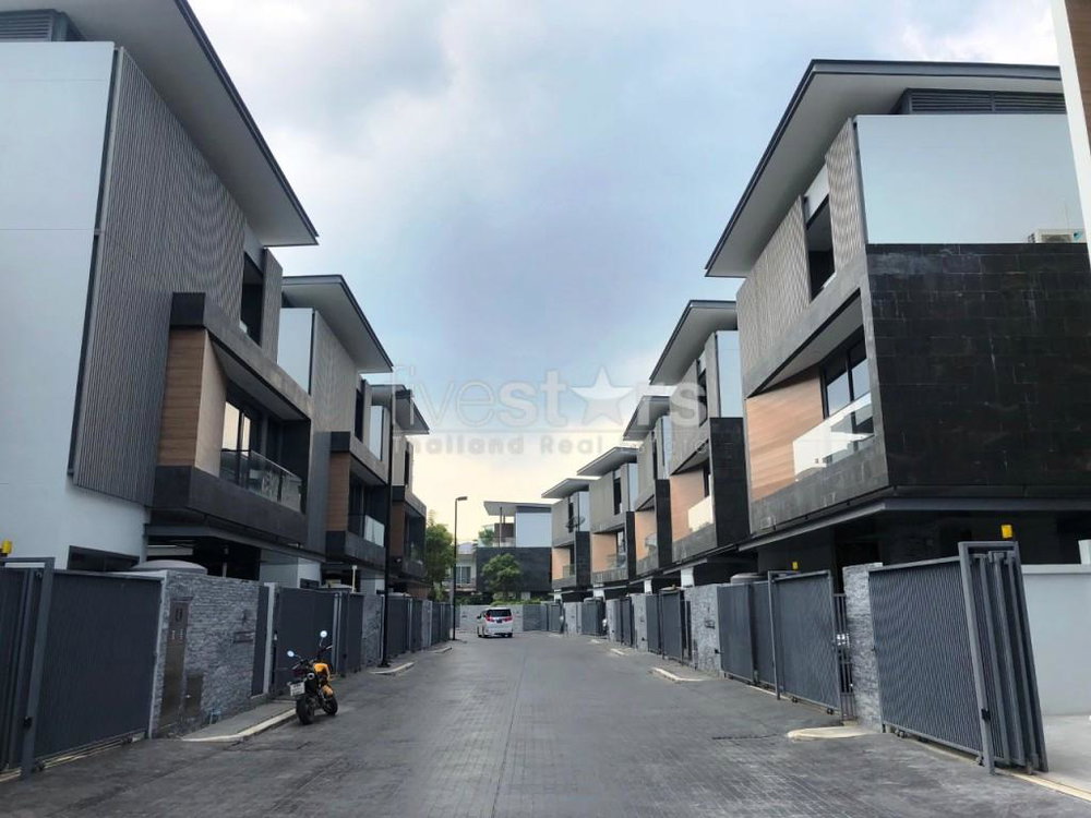 Brand new luxury 4 bedrooms house in compound for sale 2307478334