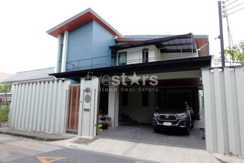 2 stories house 3 bedrooms for sale on Ladprao to Huai Khwang 1889319183