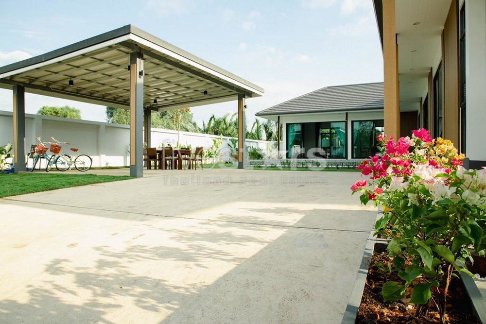 3-bedroom pool villa for sale on Bang Kachao Island 420099061