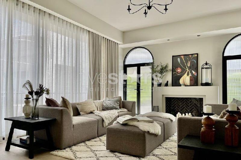 Modern Townhouse 4 – Bedroom for sale on Prakanong 356784223
