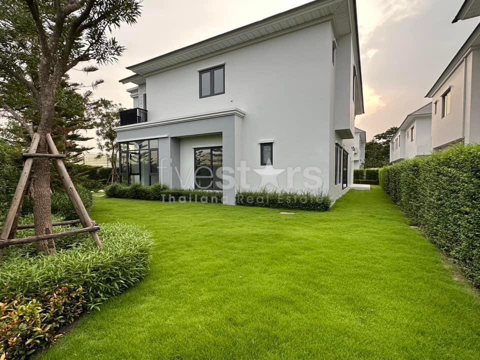 Luxury House 4-Bedroom for sale in Rama 9-New Krungthepkreetha 4161490471