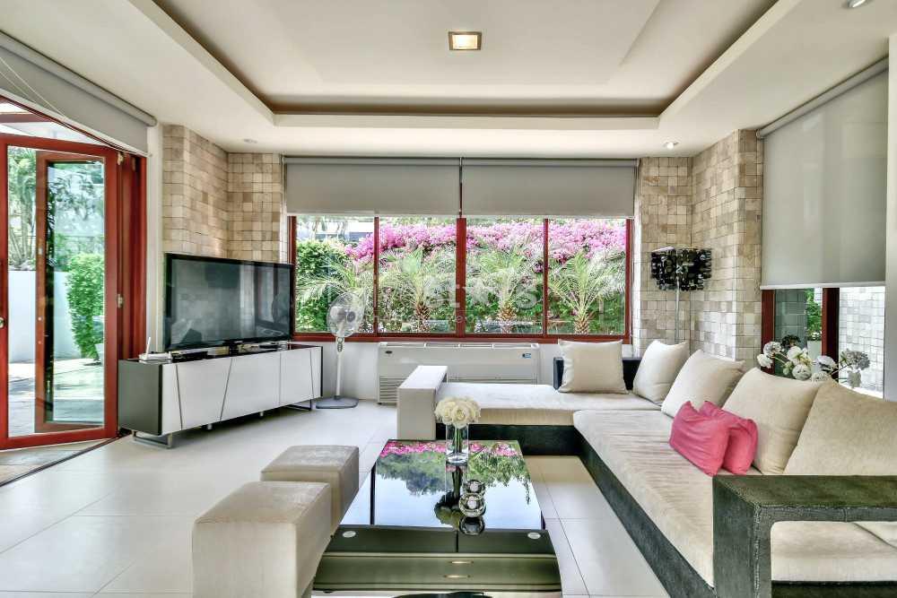 Nice 4-bedrooms pool villa with great mountain view 946621633
