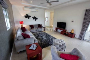 Spacious 3-bedrooms pool villa close to the beach 2632939847