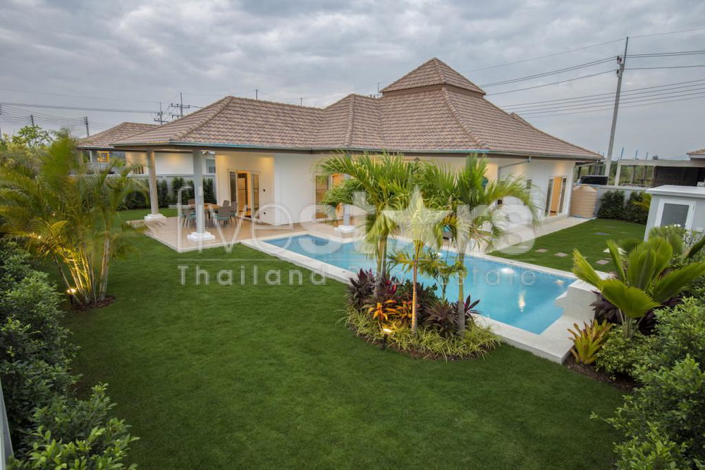 Pool villa for sale in Hua Hin 2037745372