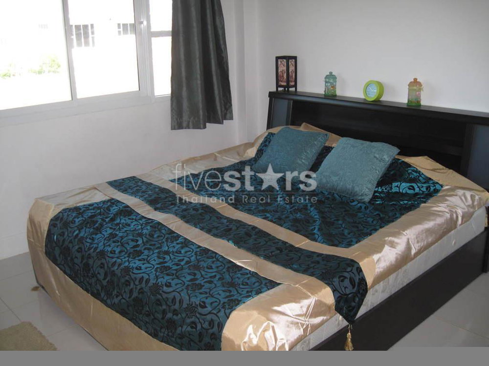 For sale in Hua Hin, 3 bedrooms villa not far from the beaches 4213266558