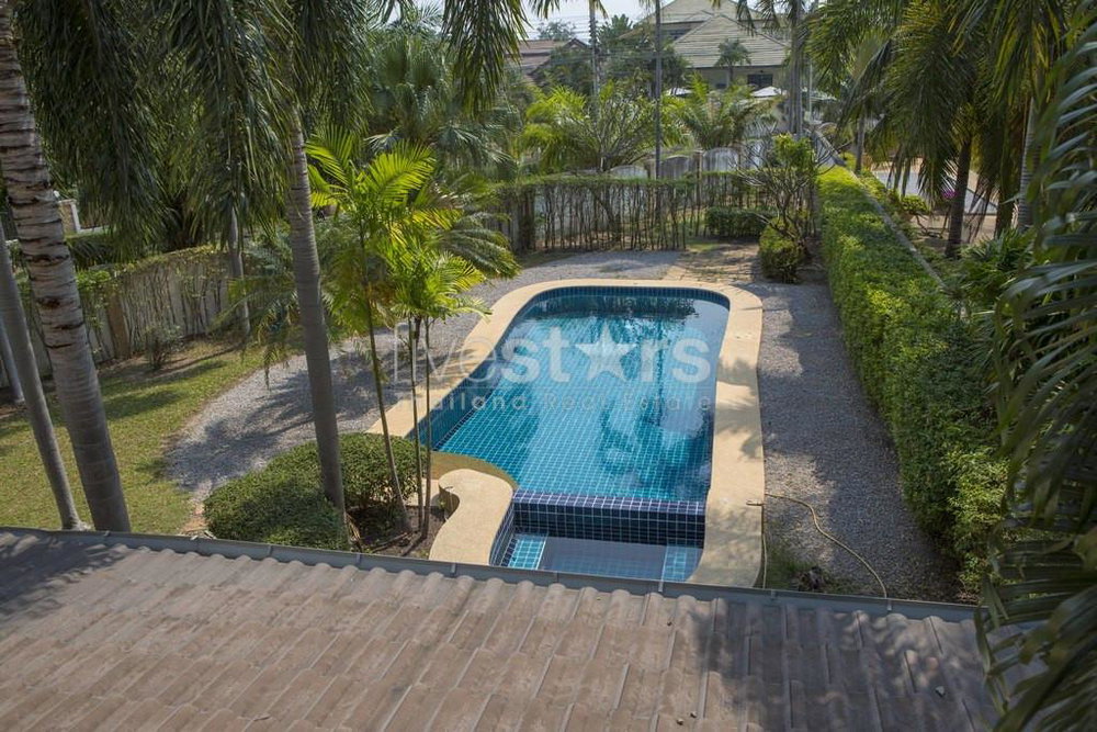 4 bedroom villa for sale in Hua Hin 3791677735