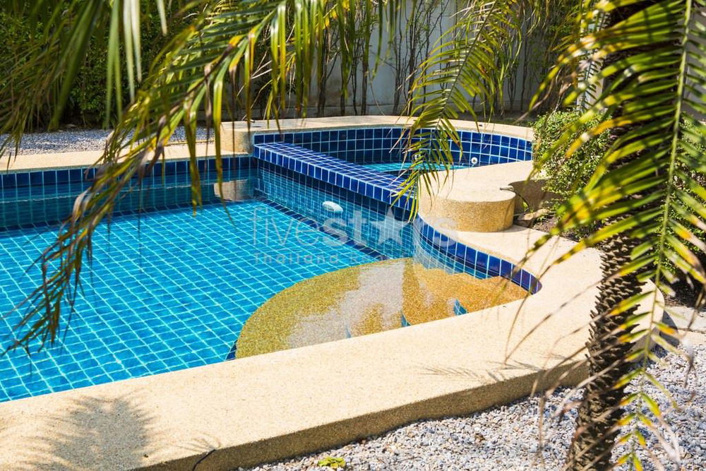 4 bedroom villa for sale in Hua Hin 3791677735
