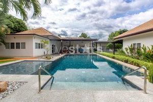 Luxury Hua Hin Estate on 2 Plots with Tropical Garden, Entertainment Sala & Fully Renovated Villa 884189937