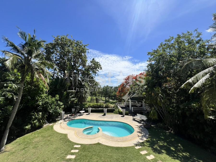 Luxury 7-Bedroom Villa at Palm Hills Golf Club, Cha-Am – Ideal Investment Opportunity 3913925480