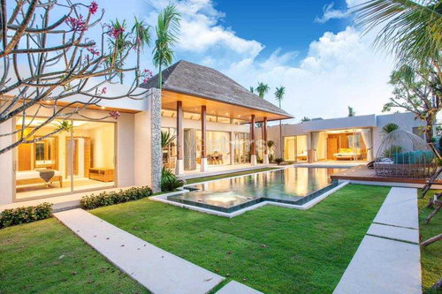 Stunning Balinese style pool villa situated in luxury residential in Layan 3975330371