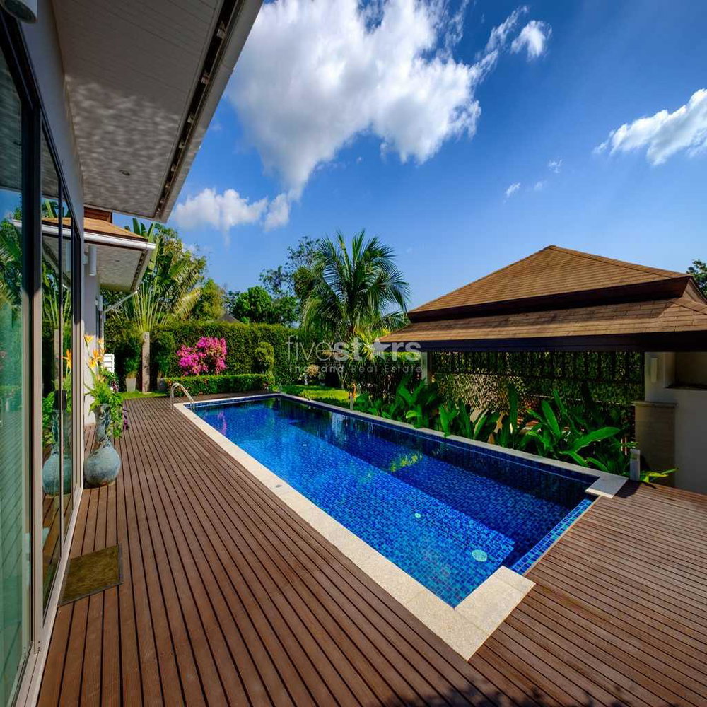 Large 3-bedroom pool villa close to Layan beach 710237378