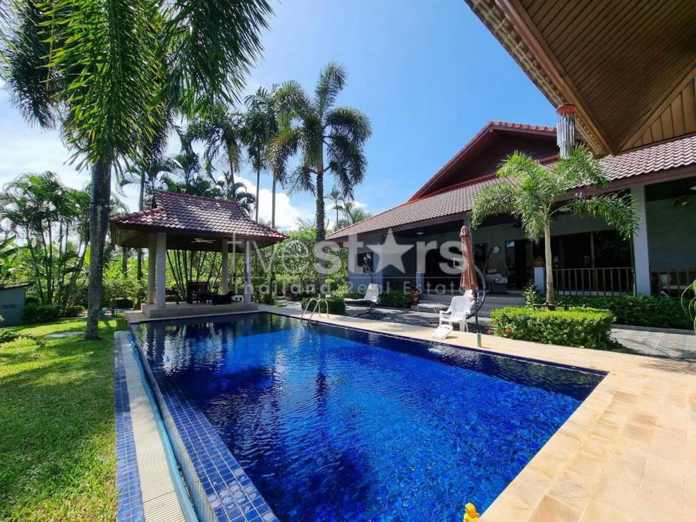 3 bedroom villa for sale near Nai Harn 4192323559