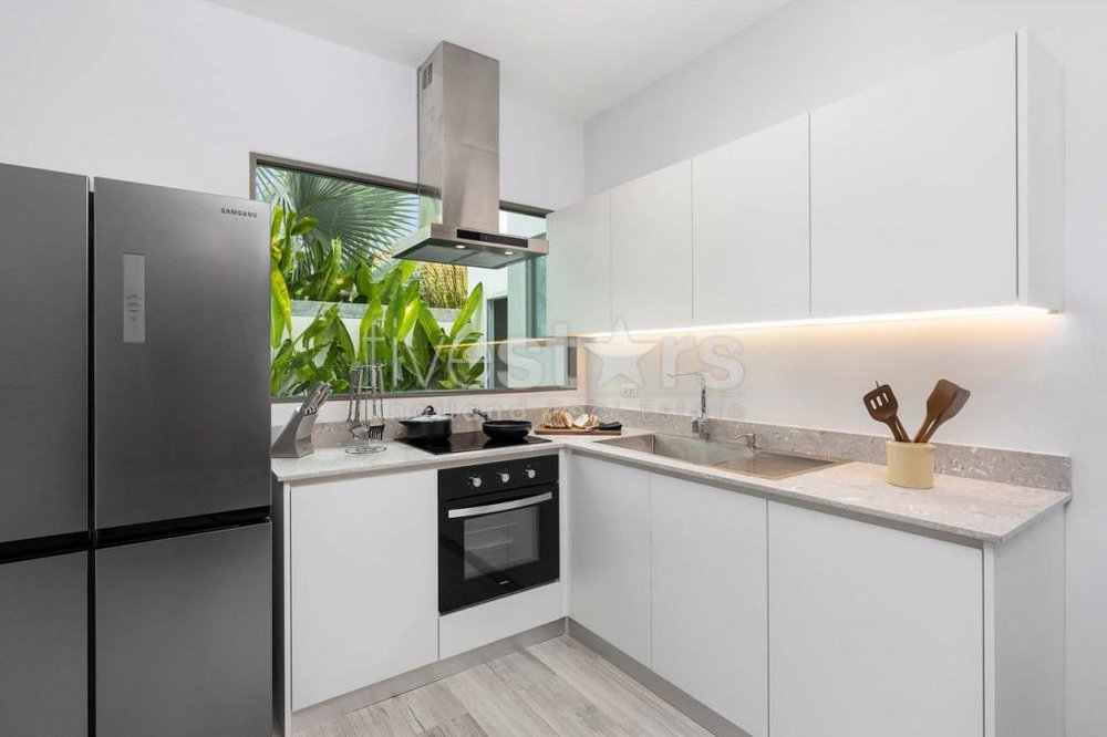 brand new 4 bedroom villa ready to more in for sale in Rawai, Phuket. 1136589408