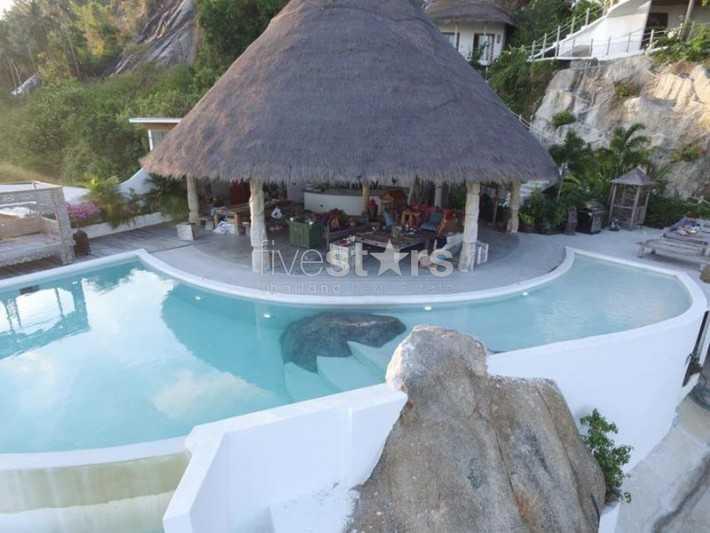 4-bedrooms villa with panoramic sea views in Hua Thanon 1300542198