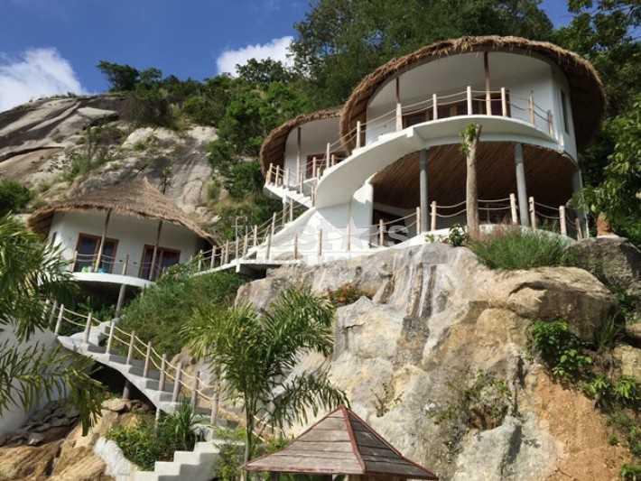 4-bedrooms villa with panoramic sea views in Hua Thanon 1300542198