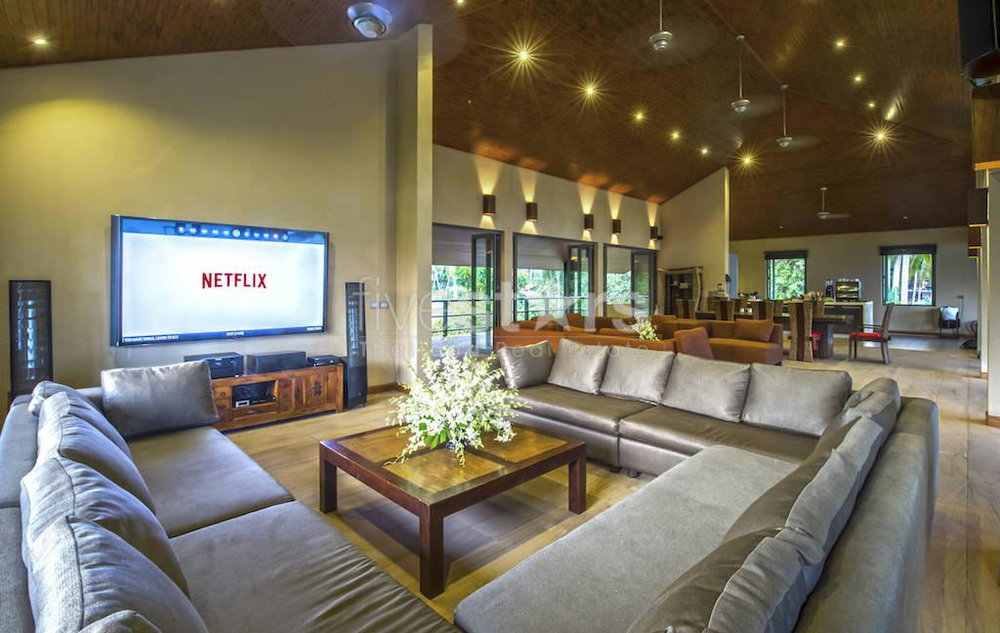 Unique beachfront villa for sale 3601227812