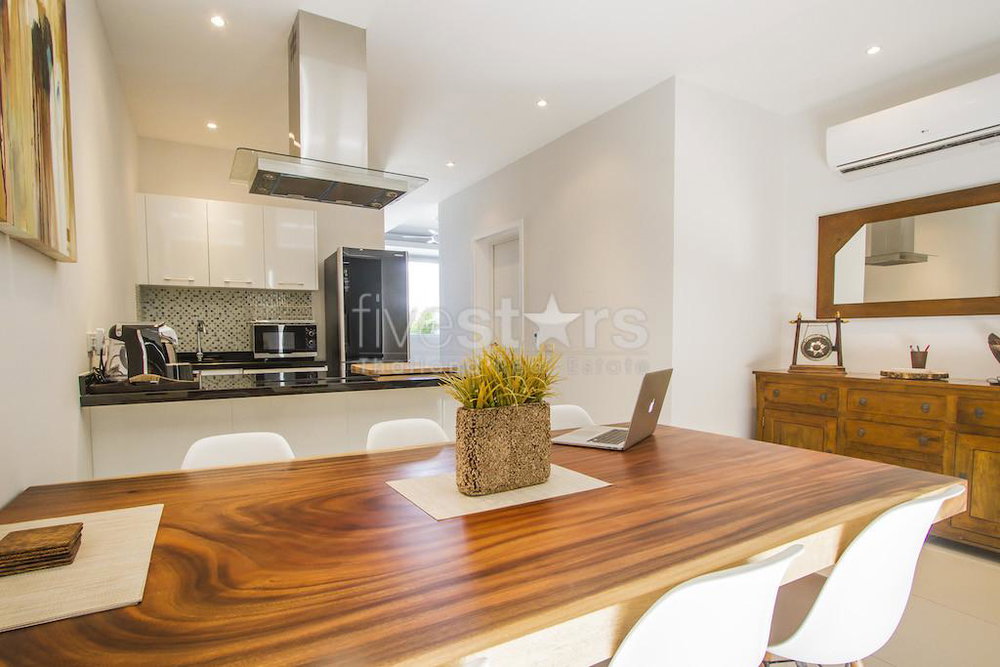 modern 3 bedrooms townhouse for sale near Choeng Mon beach 106045662