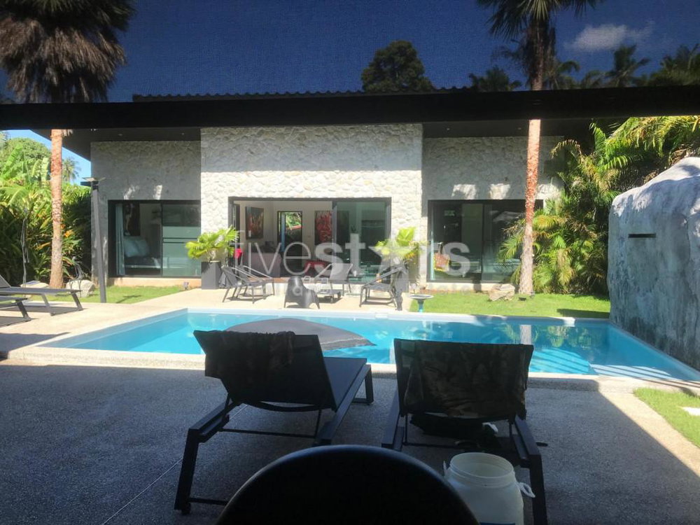 tropical 3 bedrooms house for sale in Koh Samui Maenam 2556495001