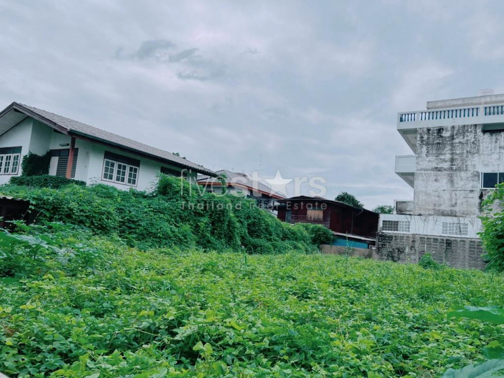 Land for sale located Suthisan road Inthamara alley 2842319002