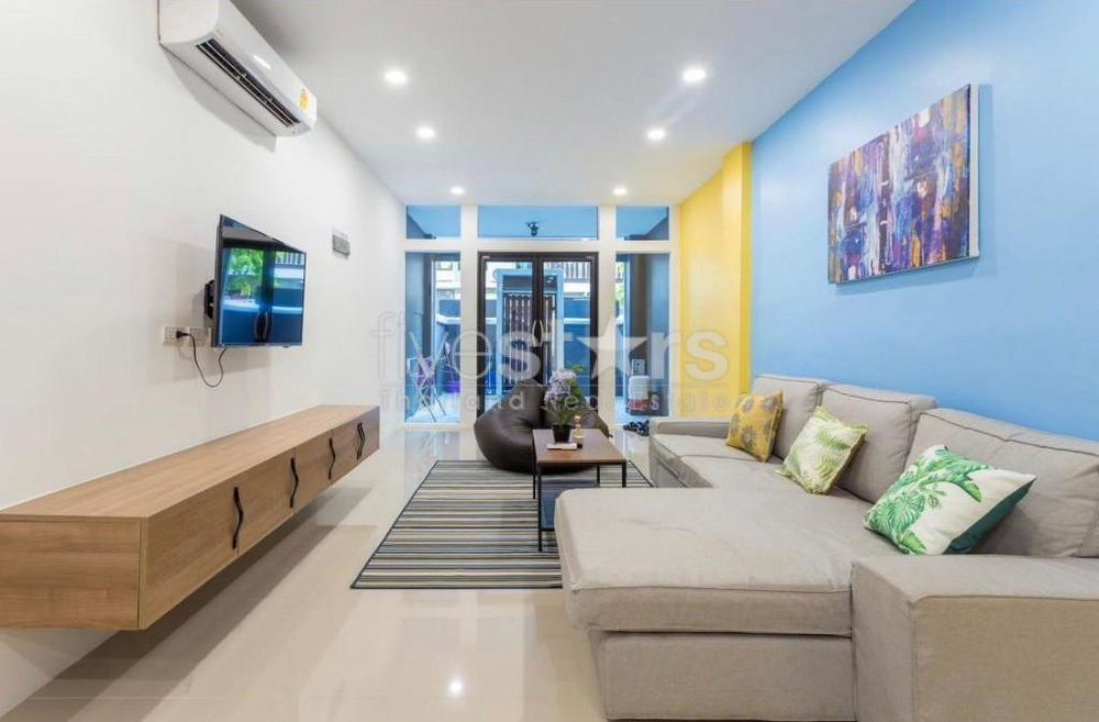 3-bedroom modern townhouse in Asoke area 1454031915