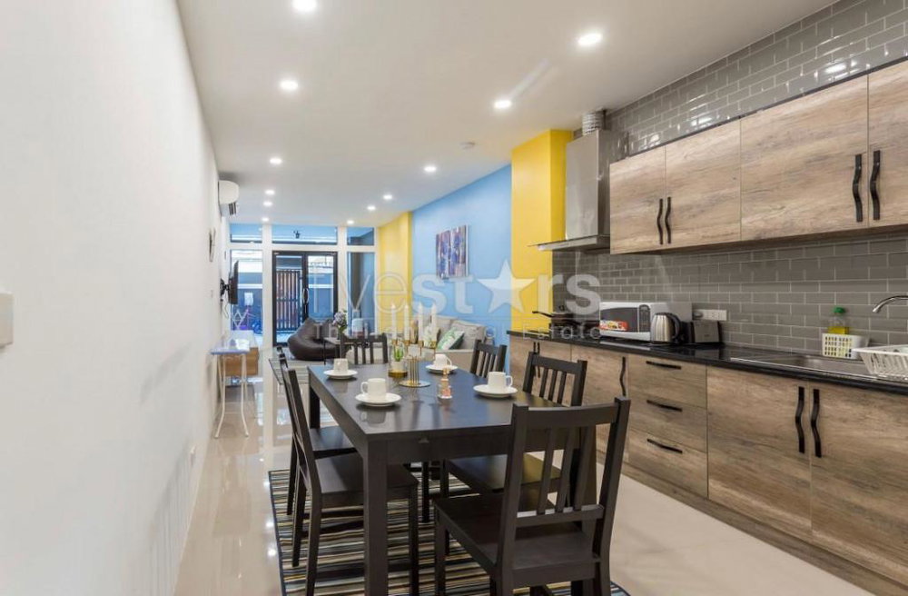 3-bedroom modern townhouse in Asoke area 1454031915