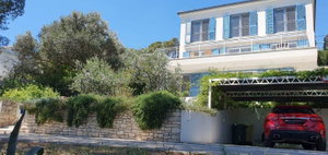 Private Seafront Sanctuary with Uninterrupted Sea Views 2352208720