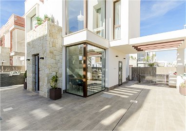 Modern style villa in Los Montesinos 380067254