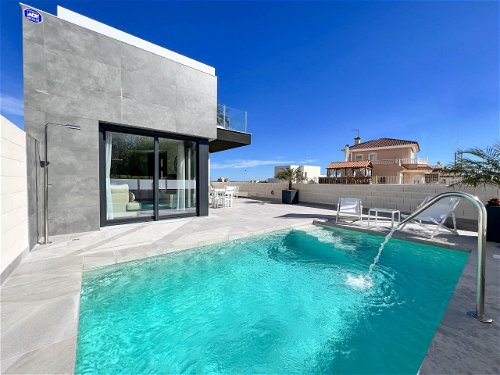 Contemporary style villa in Los Altos, Torrevieja 1491567375