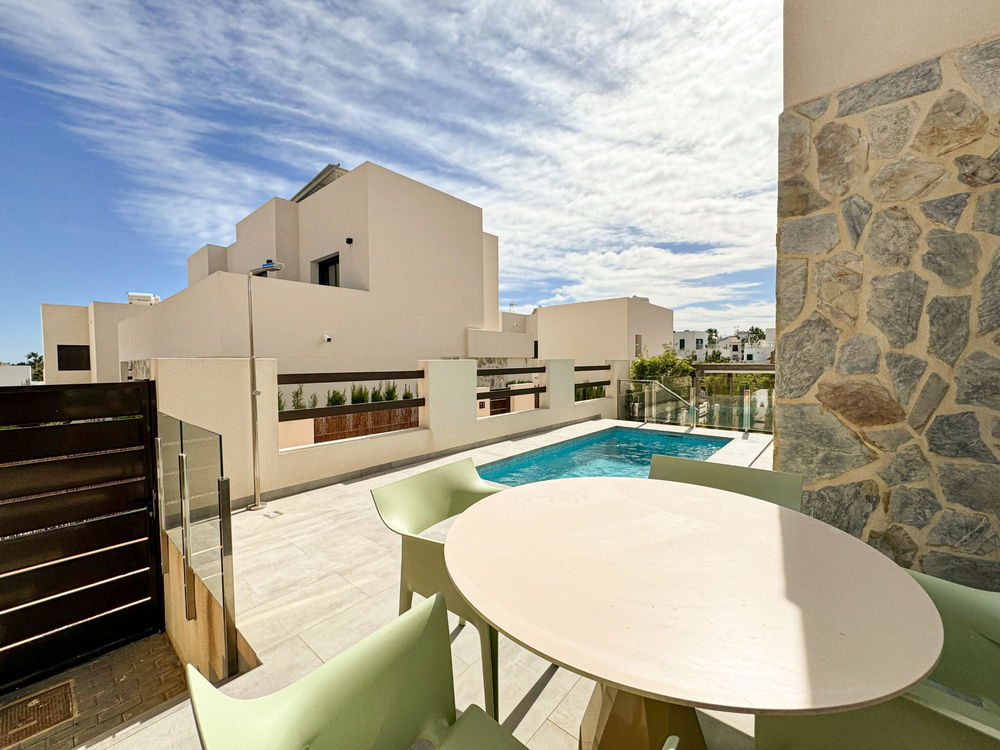 Charming villa in Villamartin 3909995365